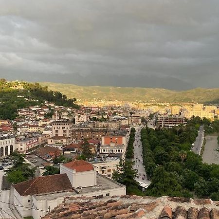Aria Baci Guest House Μπεράτ Εξωτερικό φωτογραφία