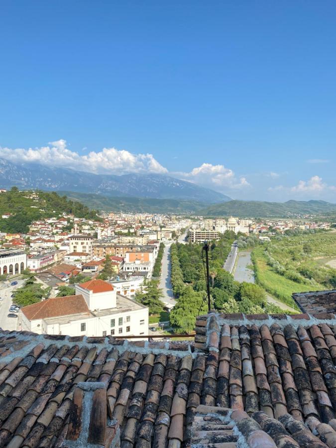 Aria Baci Guest House Μπεράτ Εξωτερικό φωτογραφία