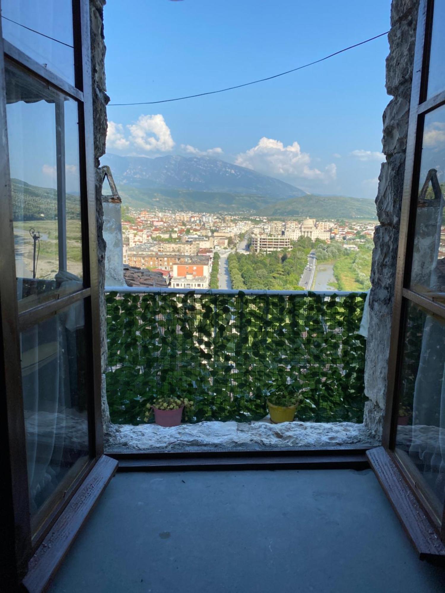 Aria Baci Guest House Μπεράτ Εξωτερικό φωτογραφία